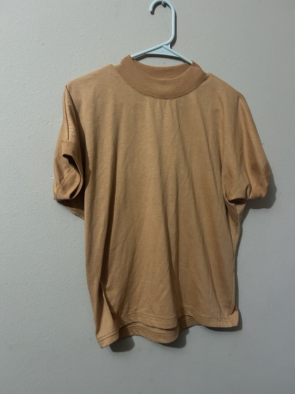 Kicks Tan Mock Neck Ribbed Collar Short Sleeve Cotton T-Shirt Top 80s vintage
